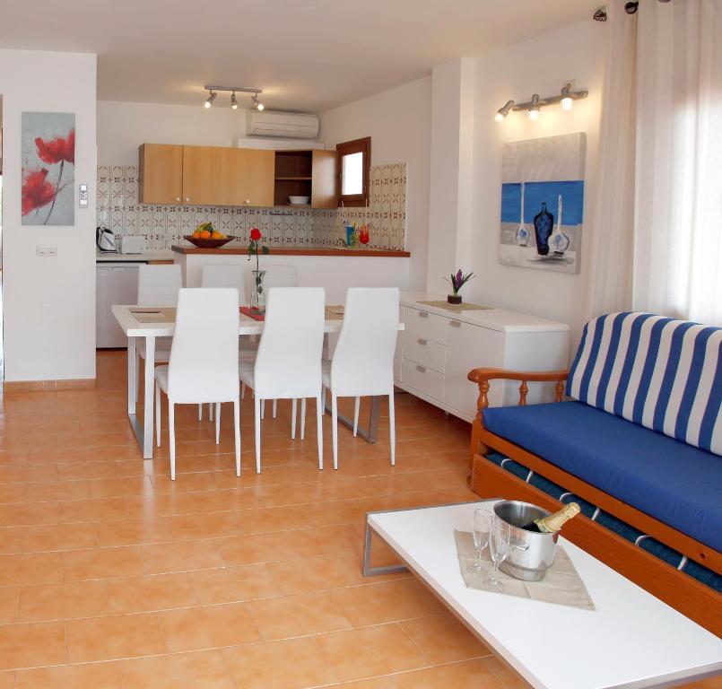 Typic Sandic Apartments Es Cana Cameră foto